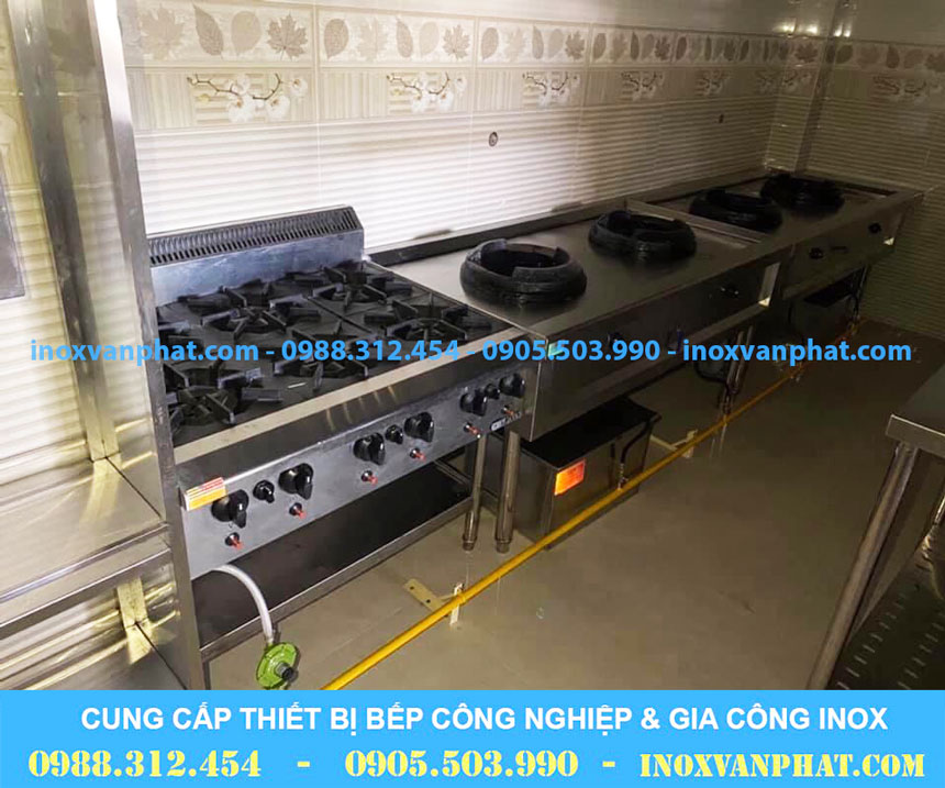 Bếp á nhà hàng